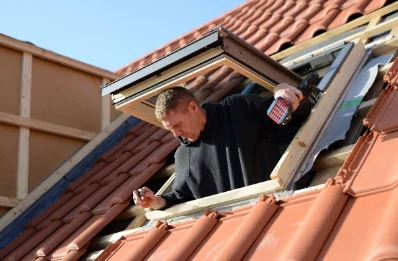 Pose de fenêtres de toit Velux à Bambiderstroff